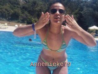 Annemieke79