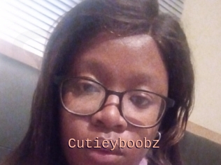 Cutieyboobz