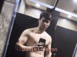 Daniel_devon