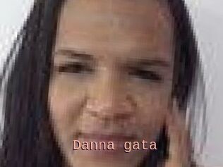 Danna_gata