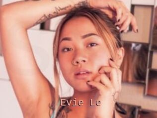Evie_Le