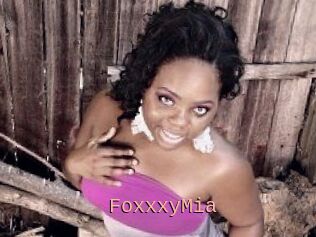 FoxxxyMia