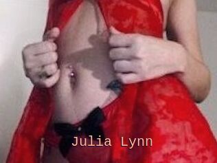 Julia_Lynn