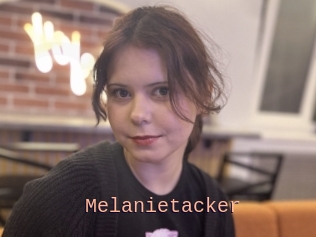 Melanietacker