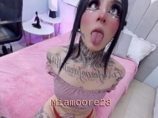 Miamoore28