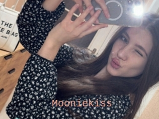 Mooniekiss