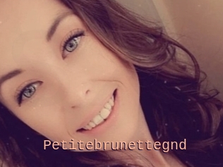 Petitebrunettegnd