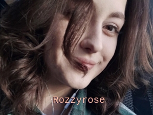 Rozzyrose
