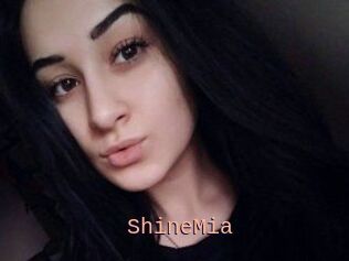 ShineMia
